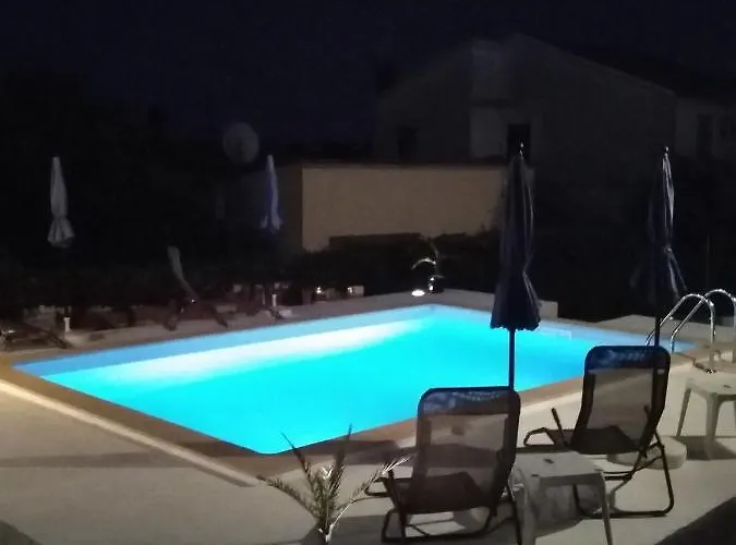 Bella 아파트 Ližnjan